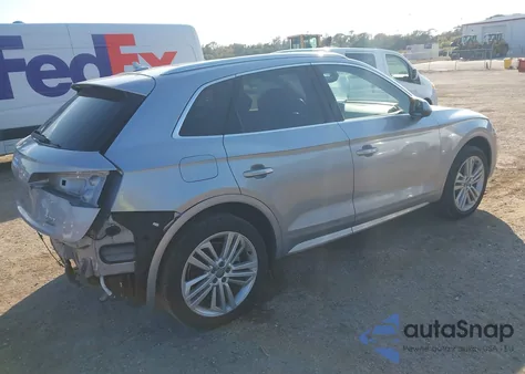 2018 Audi Q5 2.0T Premium/2.0T Tech Premium z USA, uszkodzony, nr VIN WA1BNAFY3J2226529